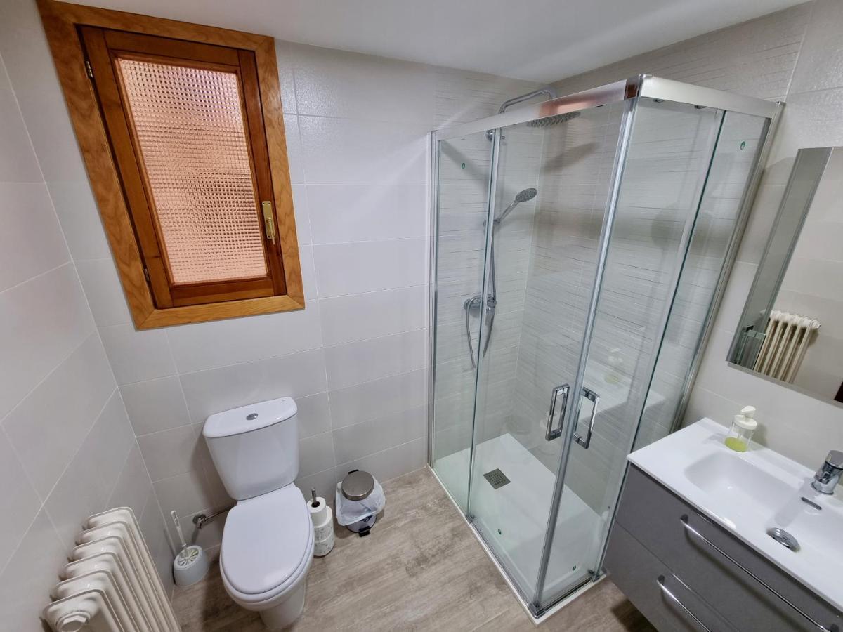 Apartamento Montse Сарагоса Екстер'єр фото